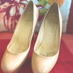 Christian Louboutin Nude pumps 36.5